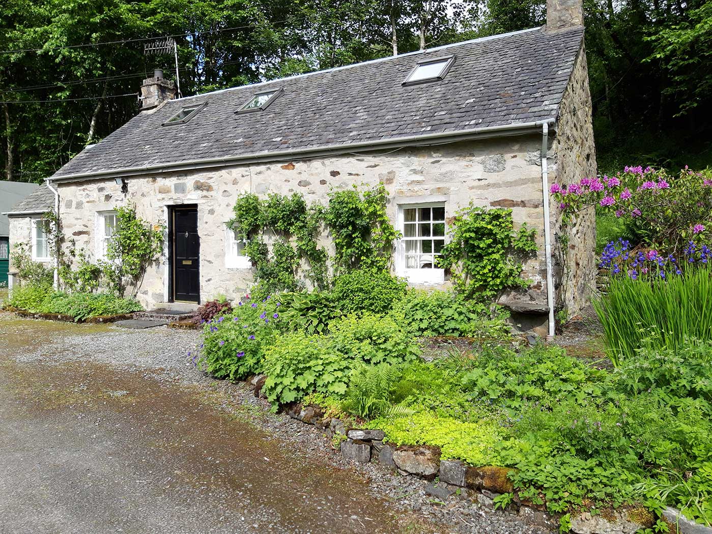 Pictures of Atholl Cottage in the heart of Perthshire